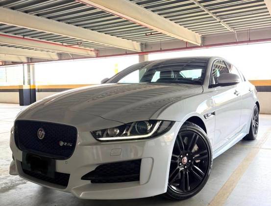 JAGUAR XE 2.0 16V SI4 TURBO GASOLINA R-SPORT 4P AUTOMÁTICO